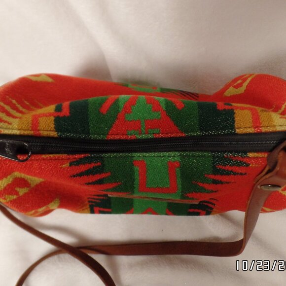 Pendleton Woolen Mills Shoulder Bag Leather Strap Colorful - Picture 4 of 13